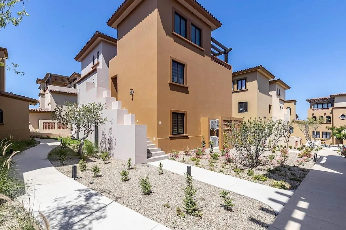 Dom wakacyjny Cozy 2 Bedroom With Private Terrace & Bbq In Quivira Cabo San Lucas